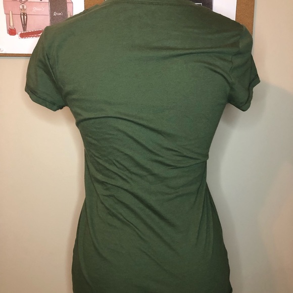 2 for $15 Short sleeve shirt (bundle 2 items) - Picture 2 of 3